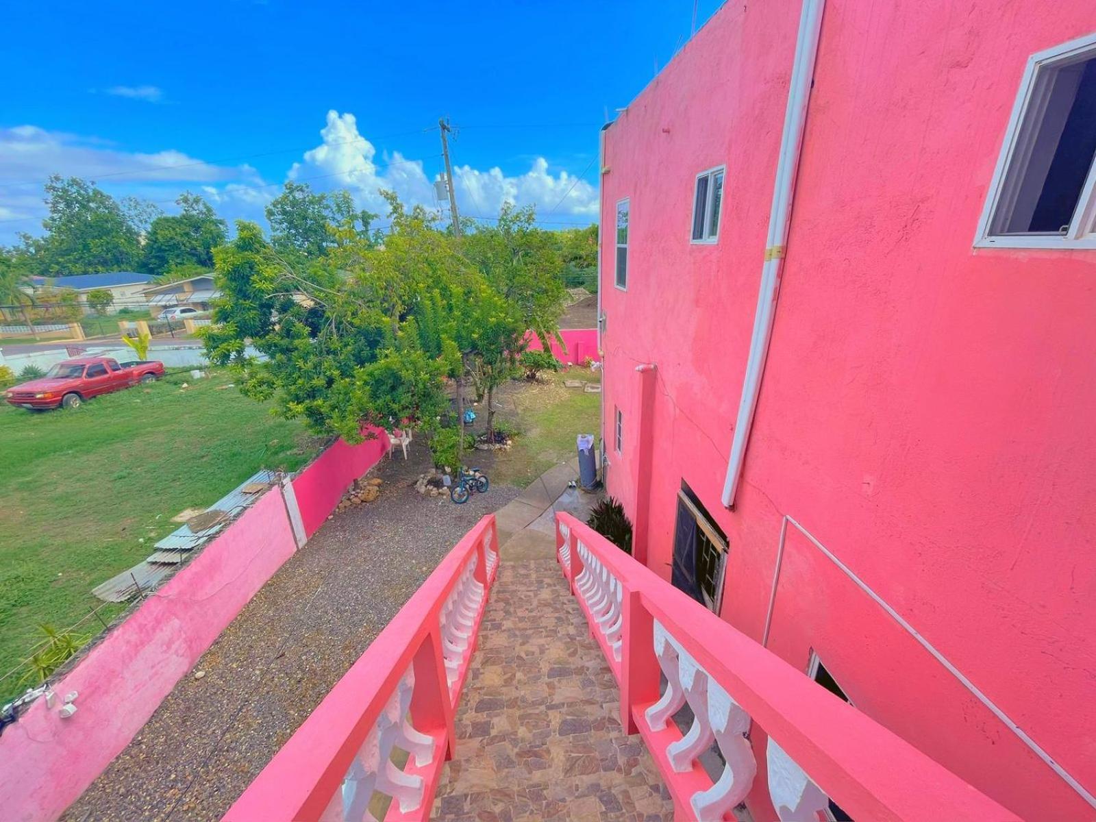 A Taste Of Jamaica Lavern's Place *