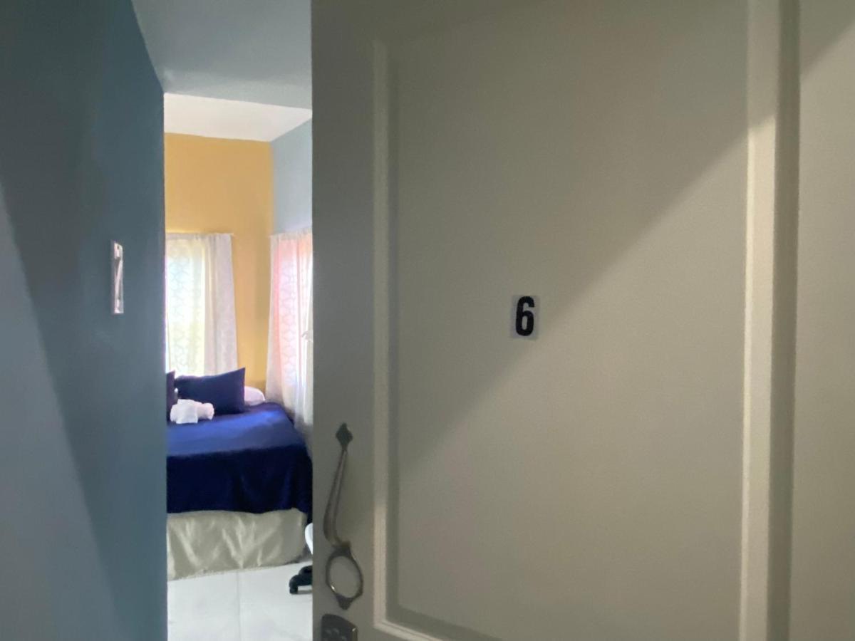 A Taste Of Jamaica Lavern's Place Apartment